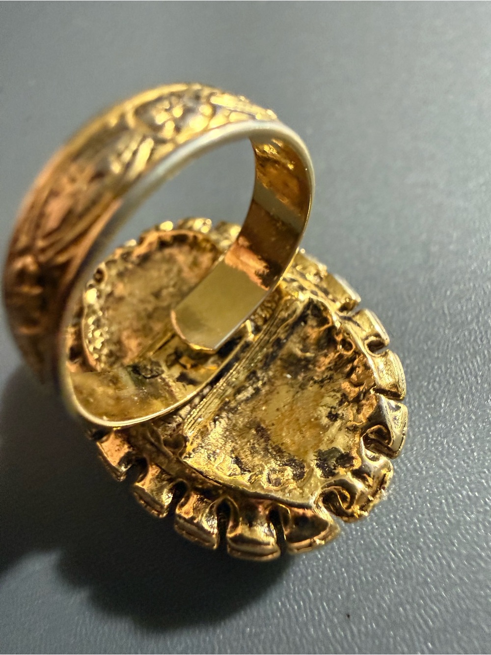 Adjustable Cameo Ring - Picture 5 of 6